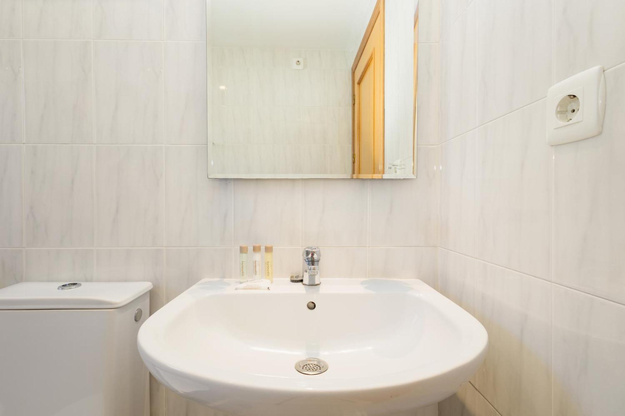 Beautiful Townhouse Walking Distance To The Beach In Costabella, Marbella Exteriér fotografie