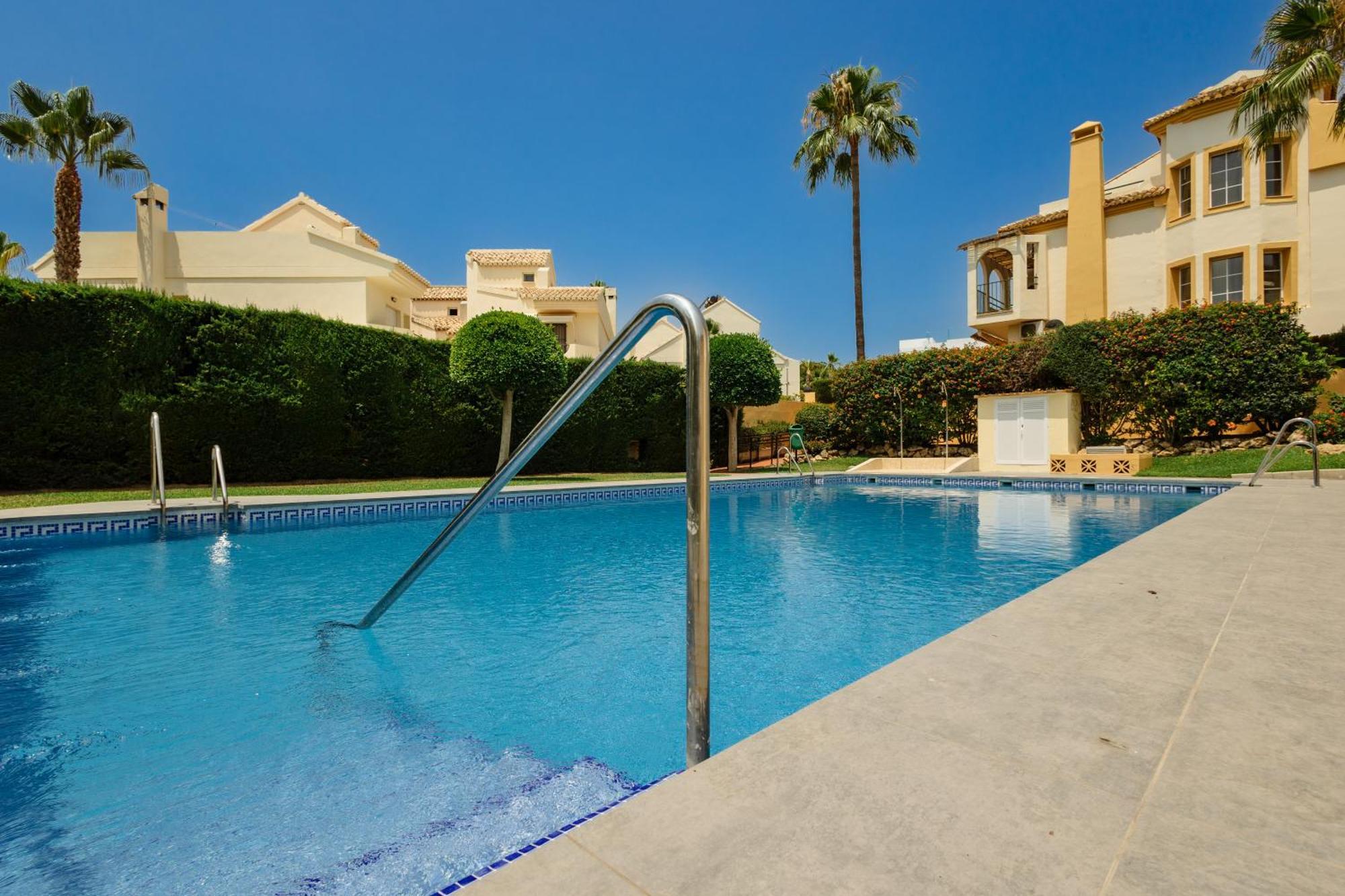 Beautiful Townhouse Walking Distance To The Beach In Costabella, Marbella Exteriér fotografie
