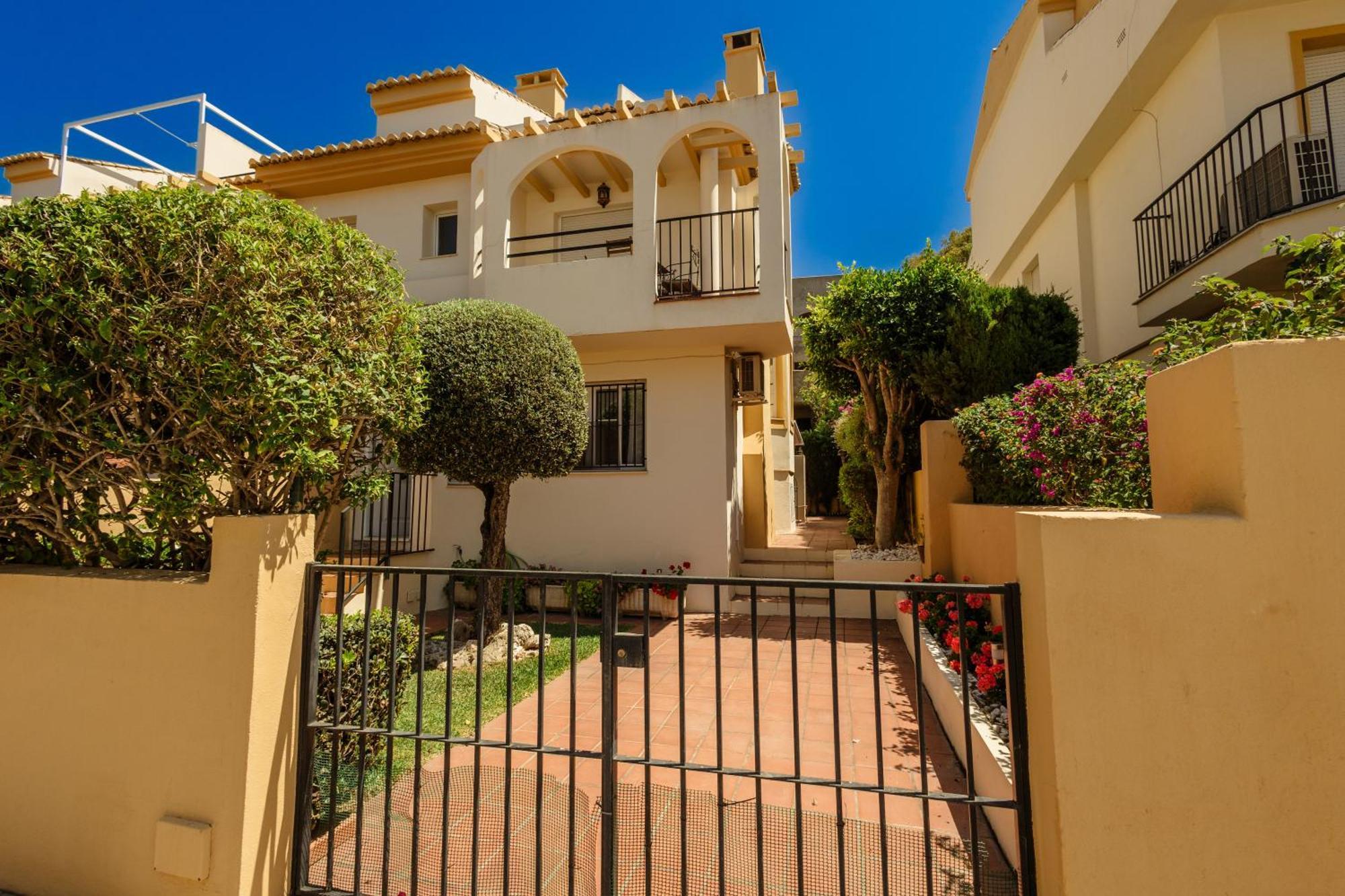 Beautiful Townhouse Walking Distance To The Beach In Costabella, Marbella Exteriér fotografie