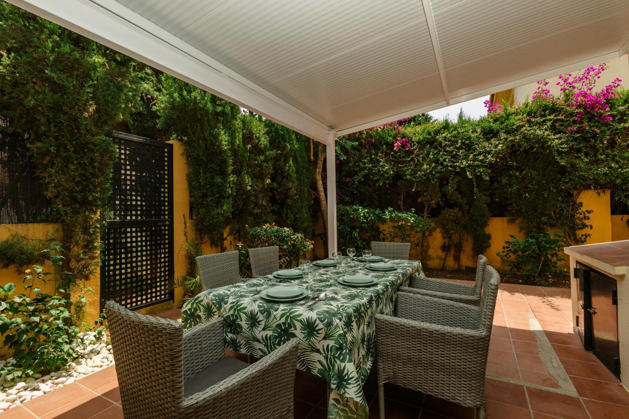 Beautiful Townhouse Walking Distance To The Beach In Costabella, Marbella Exteriér fotografie